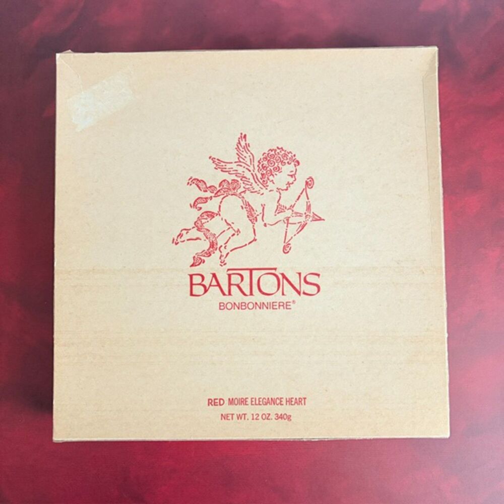 VNTG 1970s Barton's Bonbonniere Red Moire Elegance Heart French Choc Empty Box